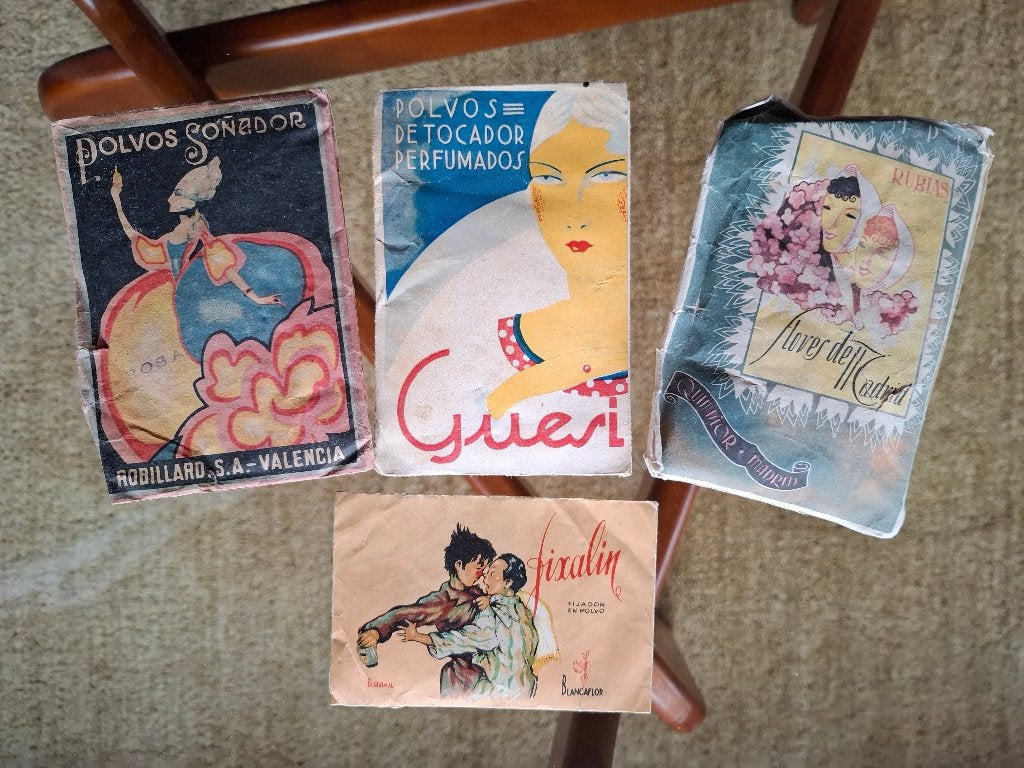 4 vintage papieren zakjes cosmeticapoeder met inhoud, Ophalen of Verzenden, Gebruikt