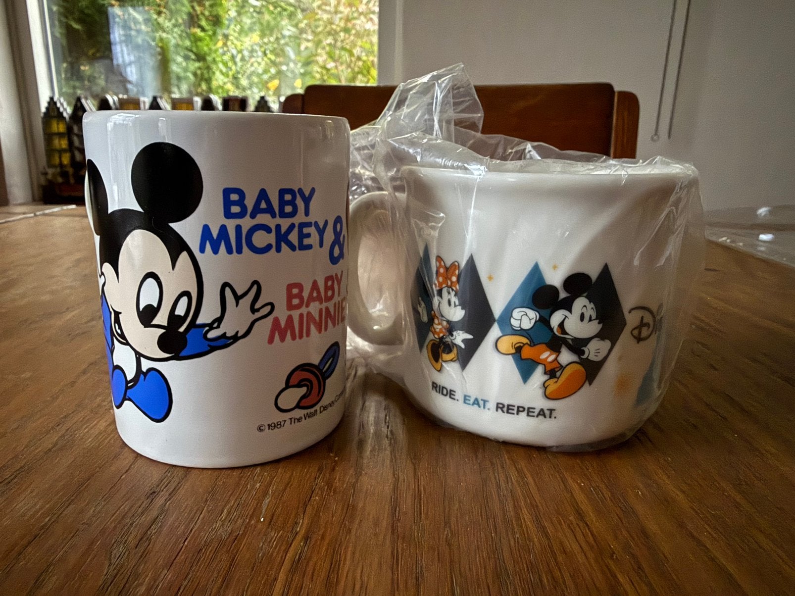 Baby Mickey Minnie 1987 en Disneyland kopje, Ophalen of Verzenden, Mickey Mouse, Nieuw, Servies