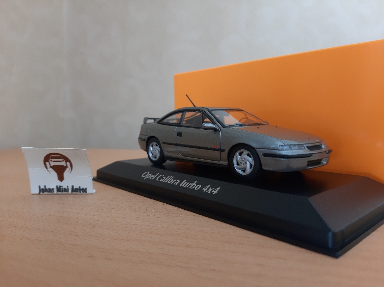 Opel Calibra Turbo 4x4 1992 Grijs Metallic- Maxichamps 1:43, Overige merken, Auto, Nieuw, Ophalen of Verzenden