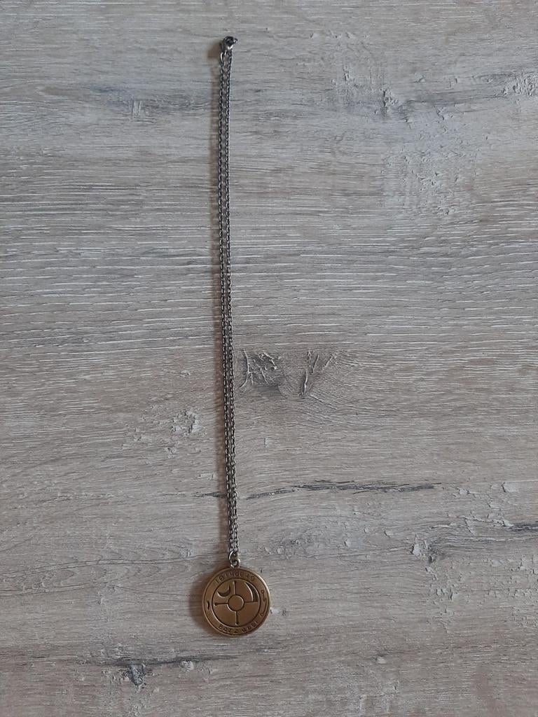 Hanger met ketting - Barzabel Grapiel nieuw, Nieuw, Ophalen of Verzenden, Goud, Overige materialen