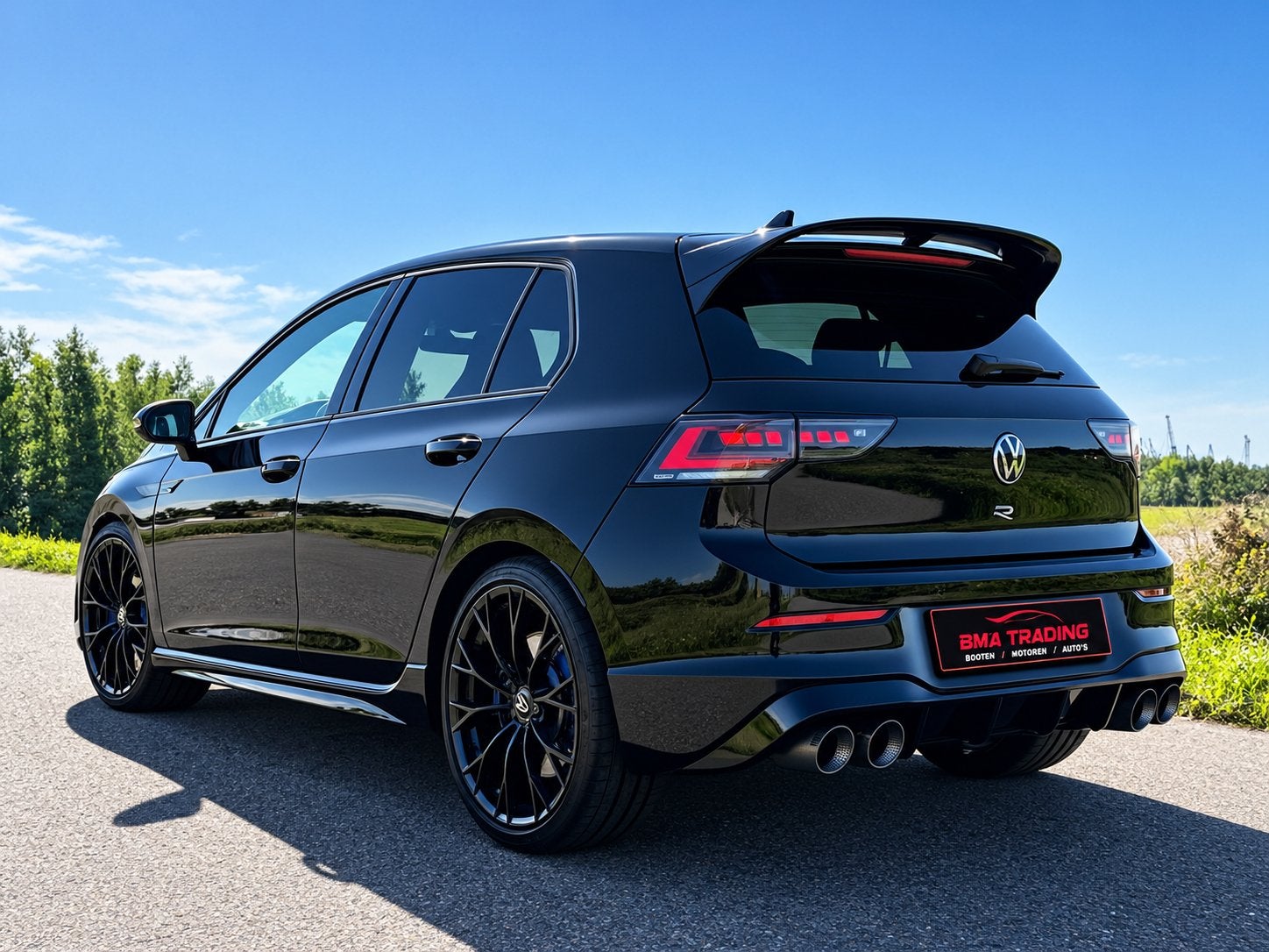 Vw Golf 8.5R 2025/ leder /Pano| Drift | Cam | 333Pk 4 motion, Auto's, Automaat, Stof, 4 cilinders, Zwart