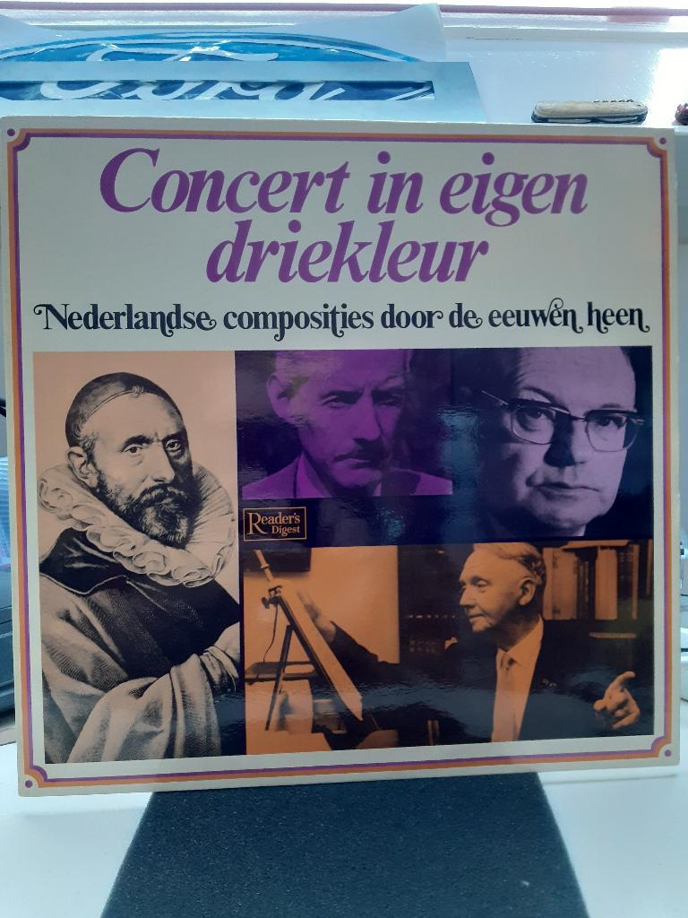 Concert in eigen driekleur (Z213-206), Ophalen of Verzenden, Zo goed als nieuw, Overige formaten