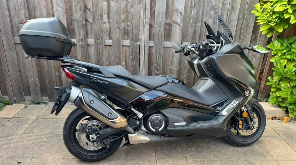 Yamaha TMAX DX - Origineel NL, 2e eigenaar, 13.899km, Scooter, Gebruikt, Particulier, Automaat