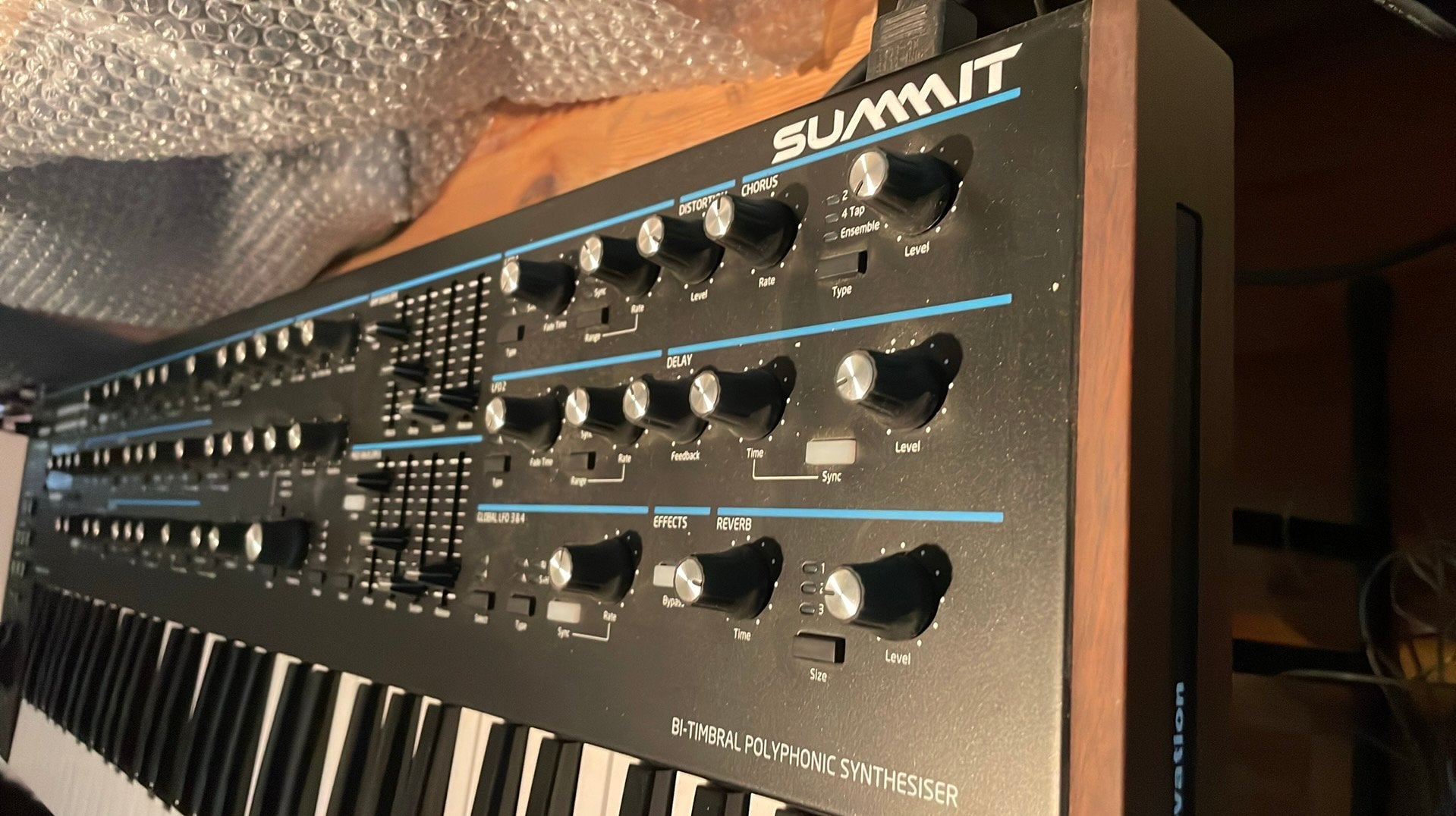 Novation Summit - nieuwstaat, Ophalen, 61 toetsen, Novation, Zo goed als nieuw