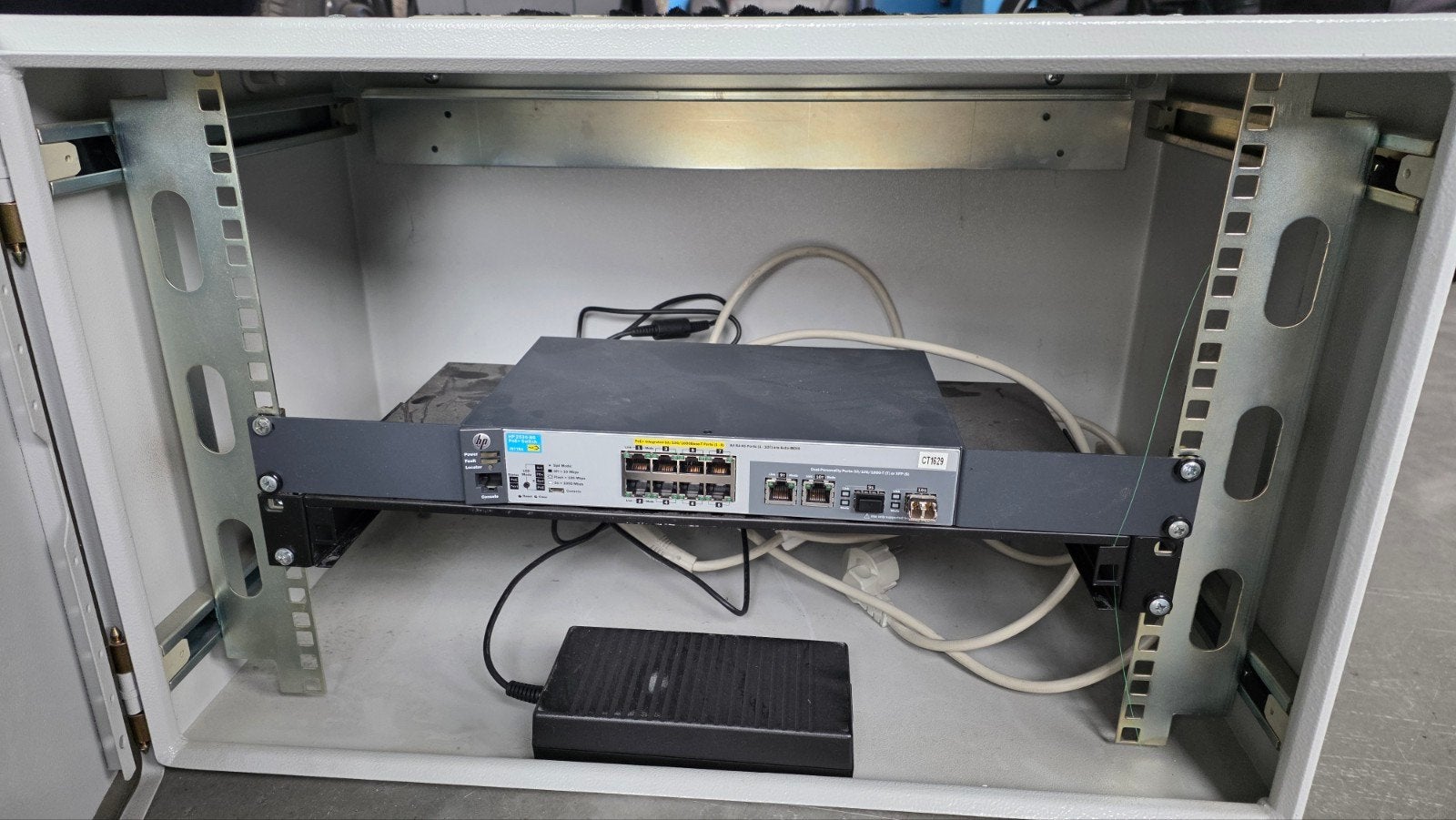 HP 2530-8G-PoE+ Switch (J9774A) - Managed Gigabit Switch, Ophalen of Verzenden