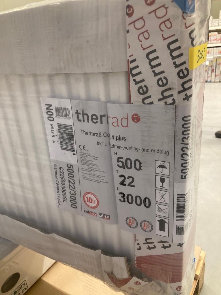 Thermrad radiator 500/600 hoog x 3000 breed type 22, 30 tot 80 cm, Radiator, Nieuw, 150 cm of meer