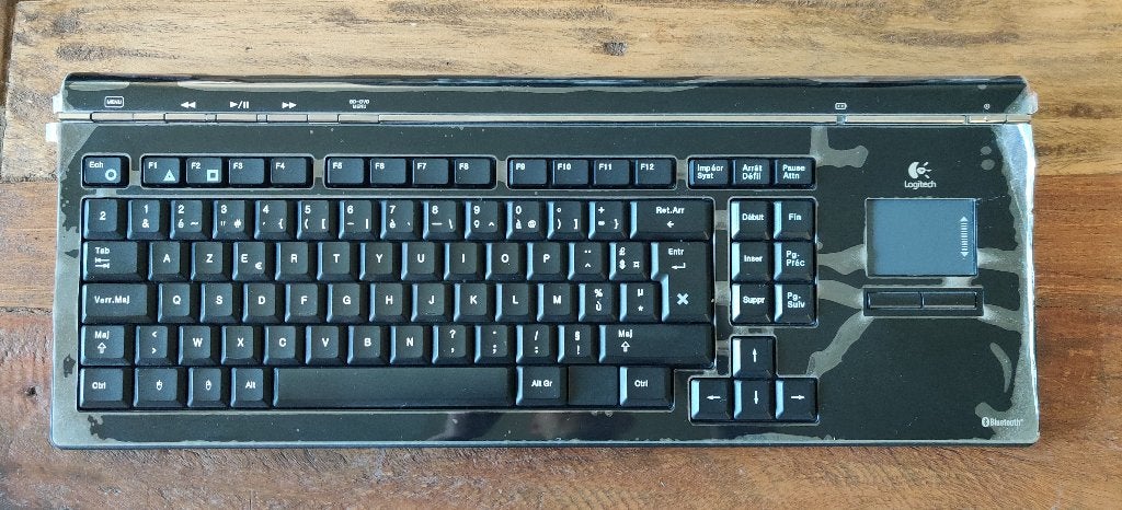 Logitech Bluetooth Toetsenbord, Computers en Software, Toetsenborden, Gebruikt, Draadloze ontvanger, Azerty, Ophalen of Verzenden