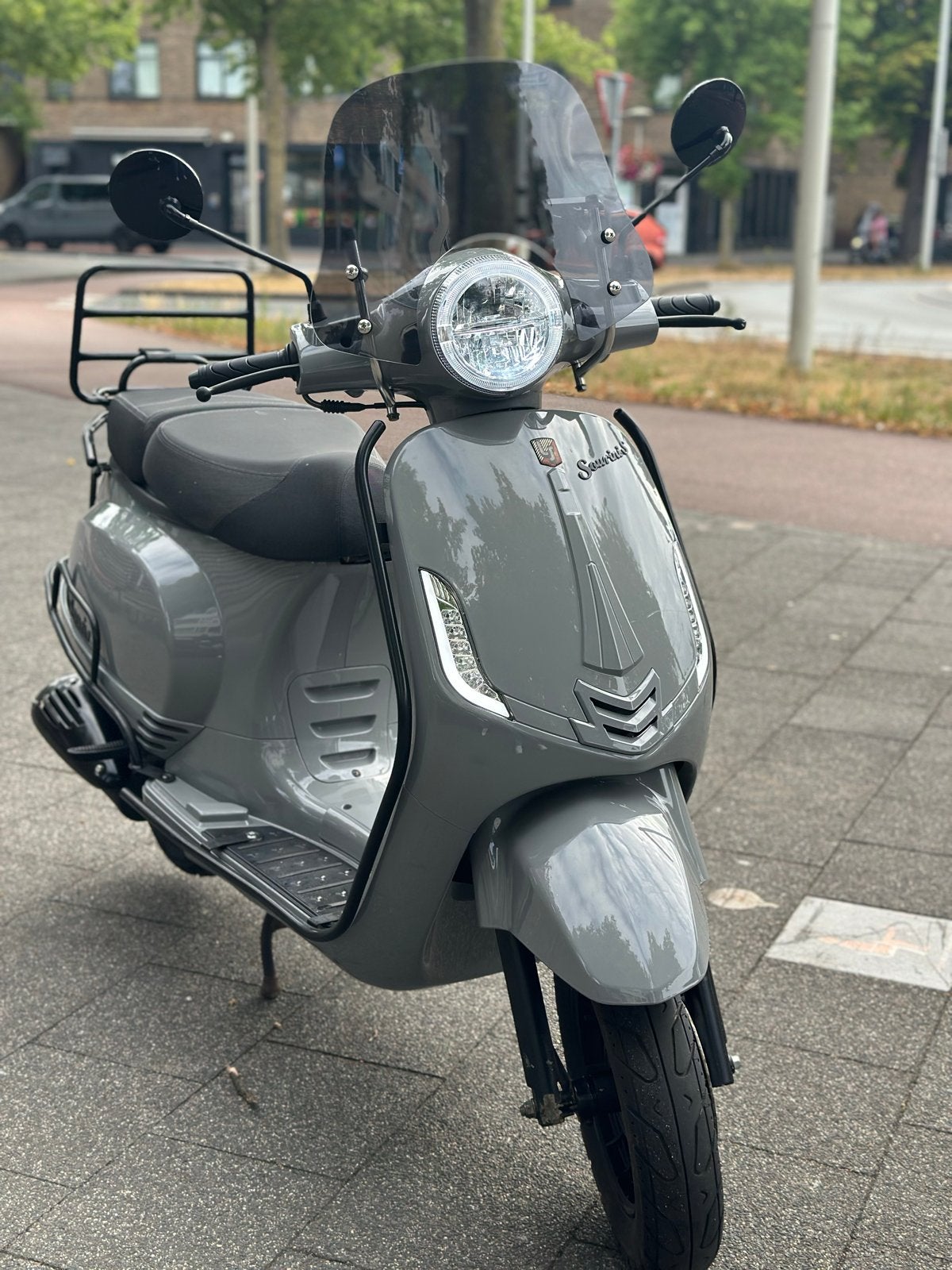 La Souris Sourini 2024 4T - Nardo Grey, Fietsen en Brommers, Zo goed als nieuw, Benzine, Ophalen, Overige merken