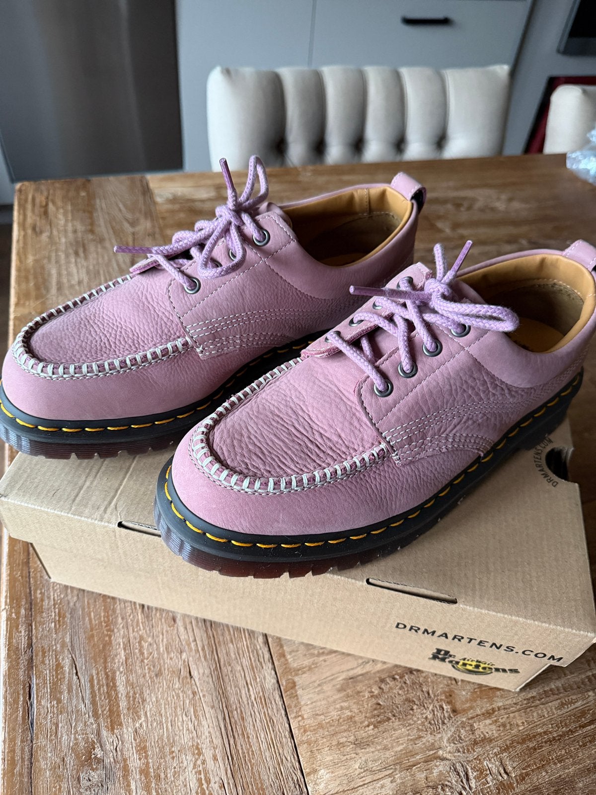 Dr Martens Lowell Dusty Rose mt 43, Ophalen of Verzenden, Nieuw, Roze