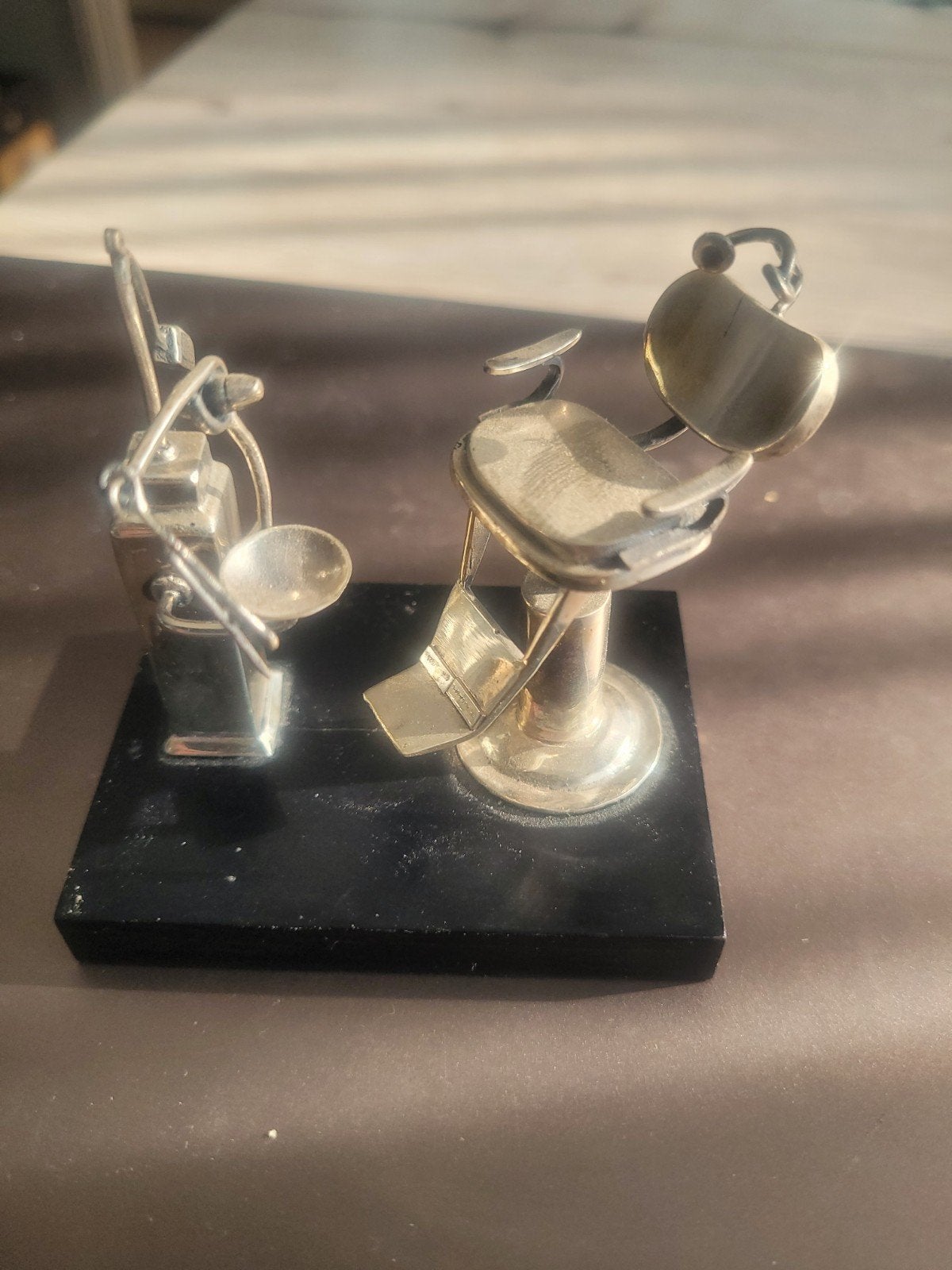Miniatuur Tandartsstoel en Apparatuur, Ophalen