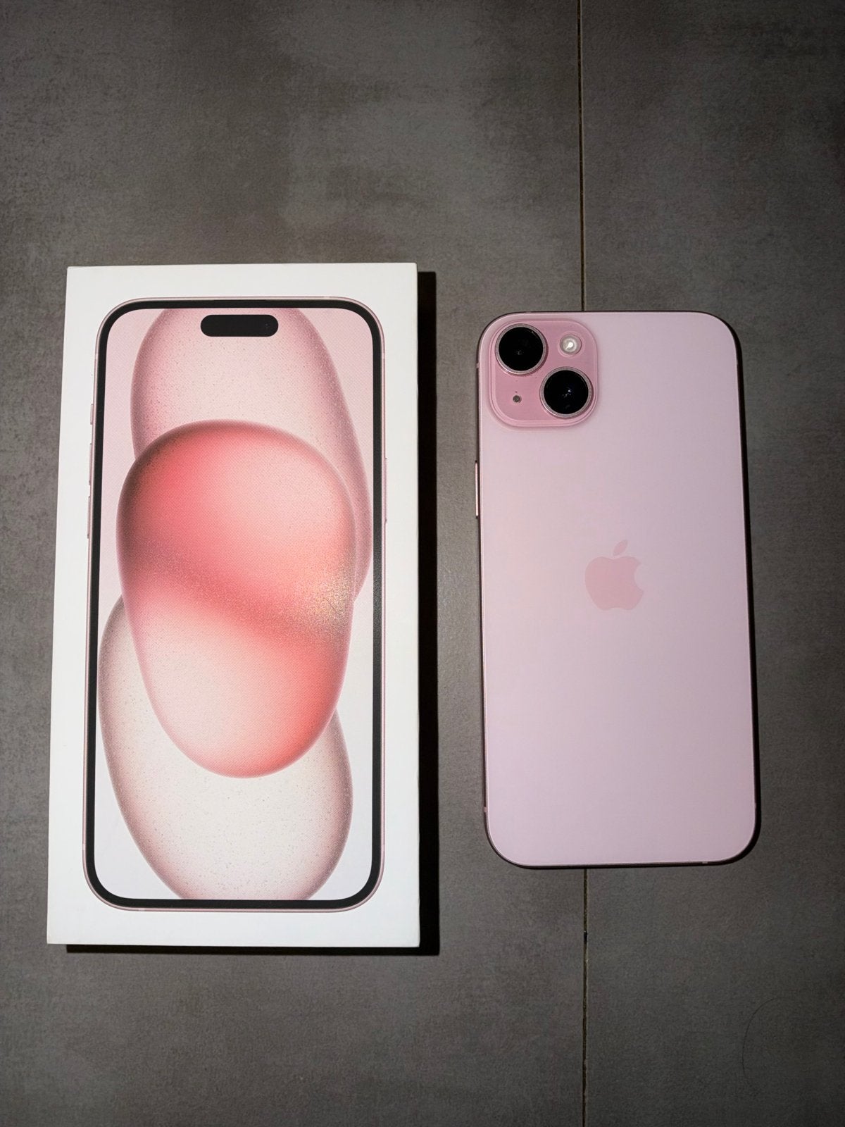 Apple iPhone 15 plus Roze 128GB - Zo goed als nieuw