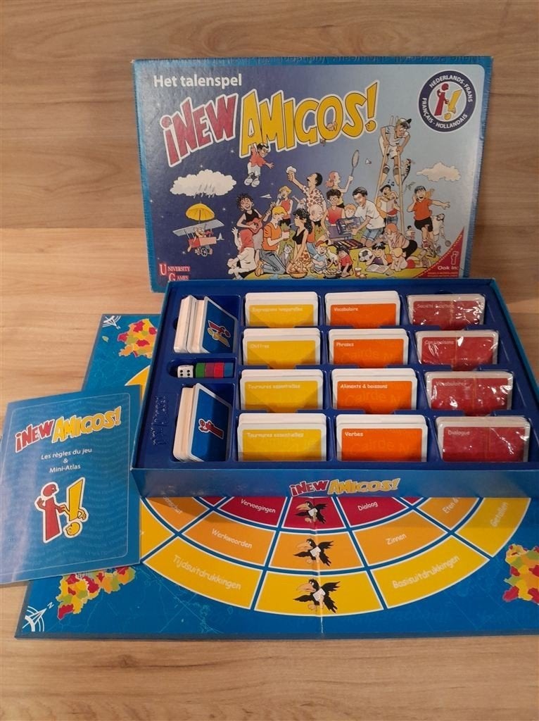 New Amigos - Het talenspel - Nederlands - Frans - s5868, Hobby en Vrije tijd, Gezelschapsspellen | Bordspellen, Verzenden, Zo goed als nieuw