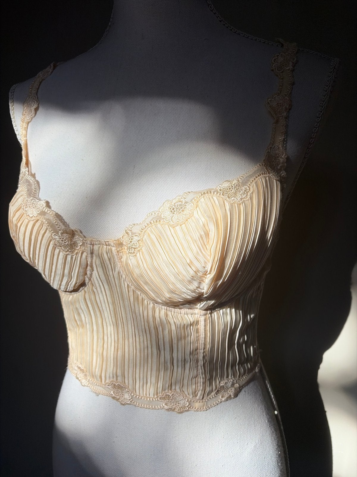Vintage La Perla Corset Top - Crème met Kant, Kleding | Dames, Ophalen of Verzenden, Beige, Body of Korset
