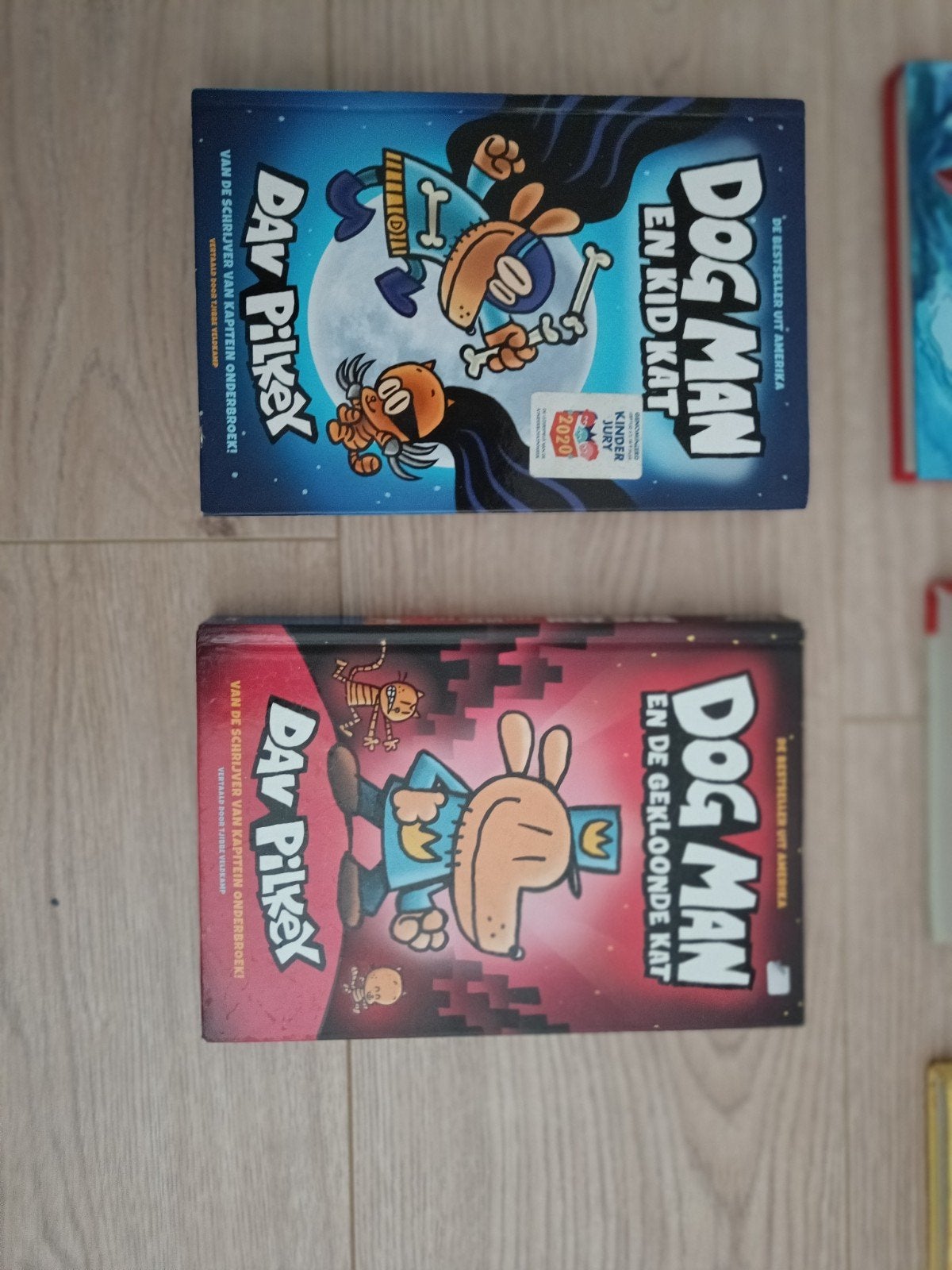 Dog Man boeken: 'En Kid Kat' en 'En de Gekloonde Kat', Ophalen of Verzenden, Zo goed als nieuw, Dav Pilkey, Fictie algemeen