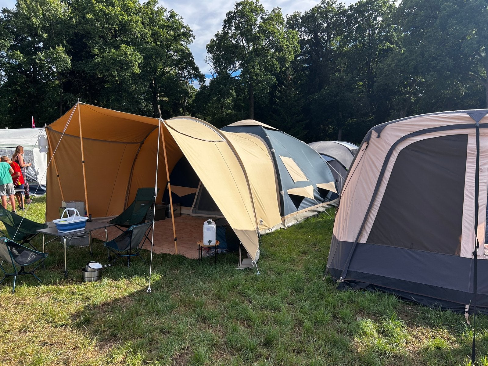 Karsten 350 tent met comfortluifel+combiluifel (jaar 2025), Caravans en Kamperen, Tenten, Ophalen, Gebruikt, Tot en met 4