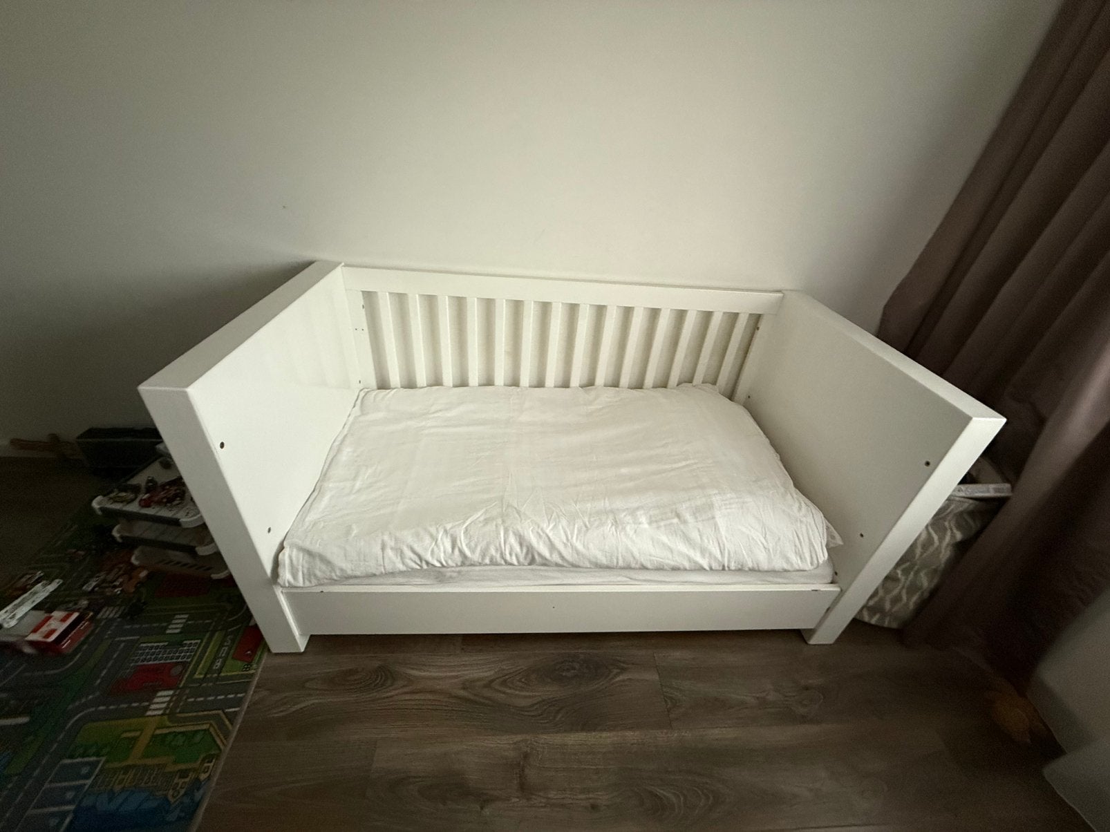 Kidsmill Junior bed 140x70 commode en kledingkast 3-deurs, Ophalen, Gebruikt, 140 tot 160 cm, 70 tot 85 cm