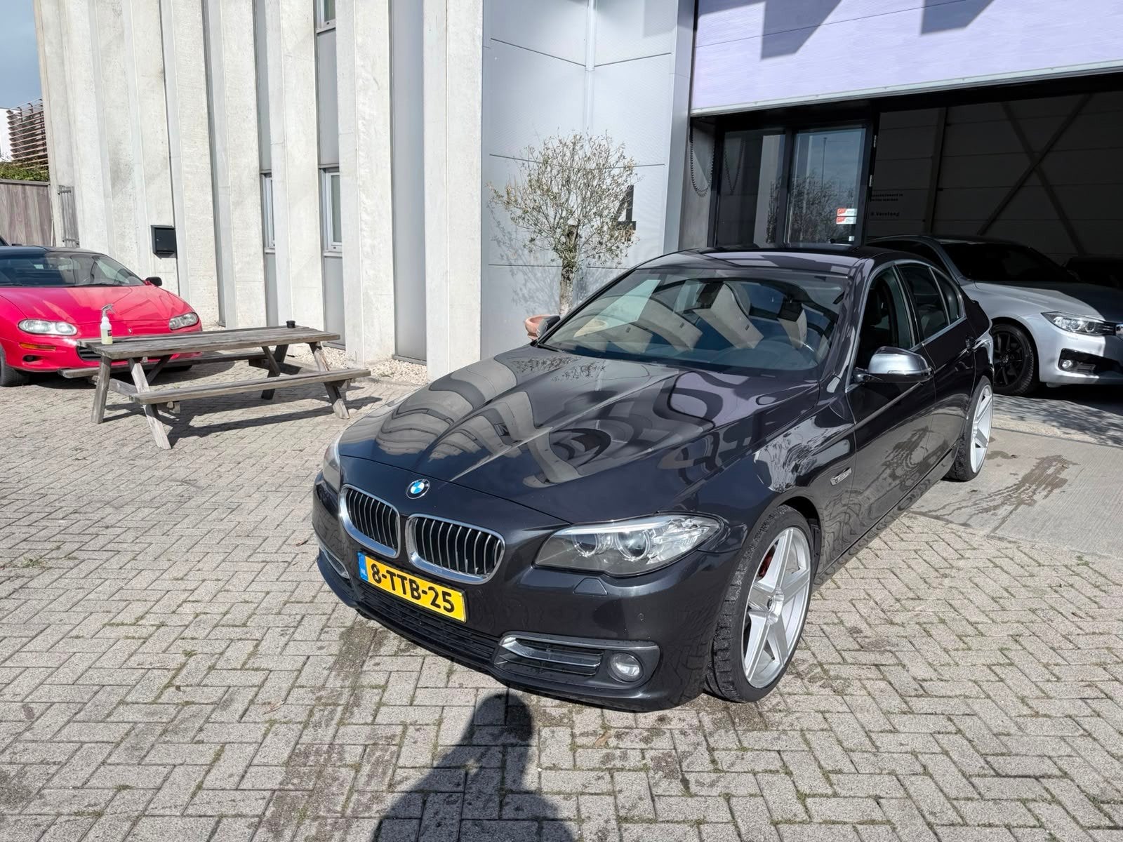 BMW 5-serie 520i Luxury Line Facelift! NIEUWSTAAT! INRUIL MO, Automaat, Achterwielaandrijving, Gebruikt, 4 cilinders