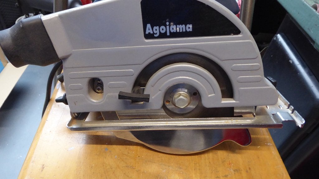 Handcirkelzaag merk Agojama, Ophalen, Gebruikt, 30 tot 70 mm, 1200 watt of meer