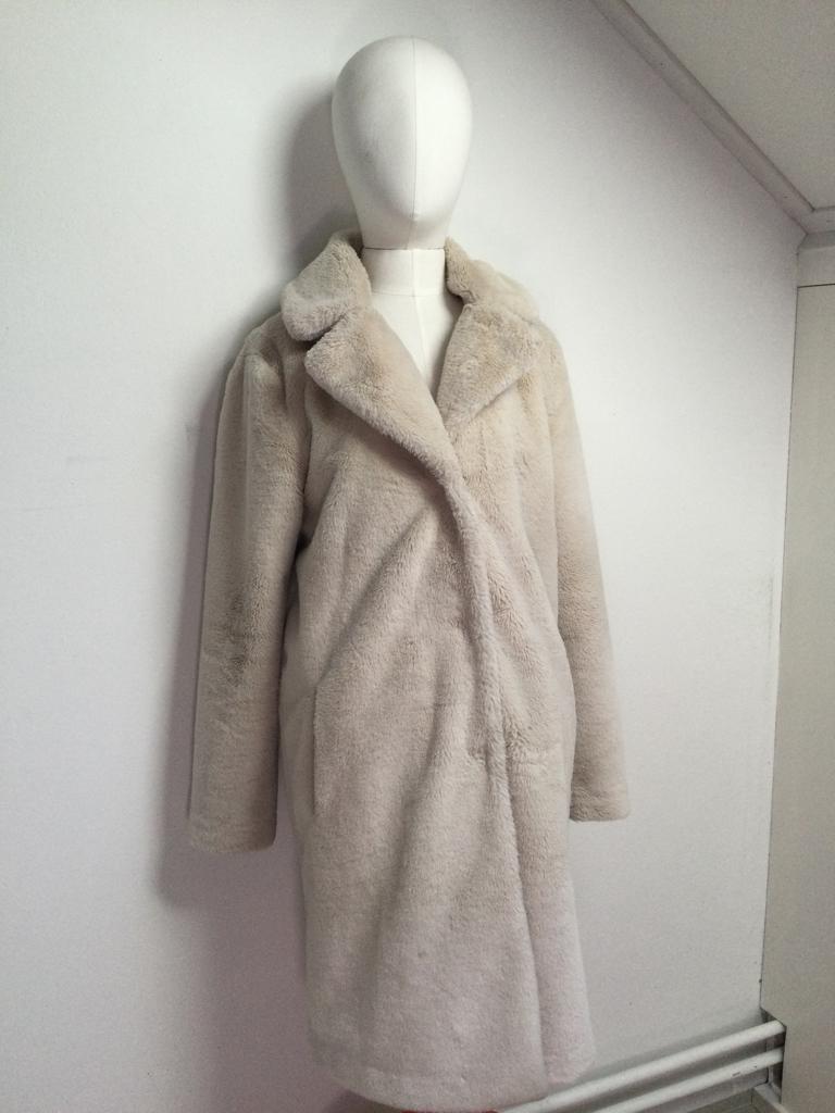 Mooie crèmekleurige nepbont damesjas (maat S), Kleding | Dames, Jassen | Winter, Beige, Ophalen of Verzenden, Zo goed als nieuw