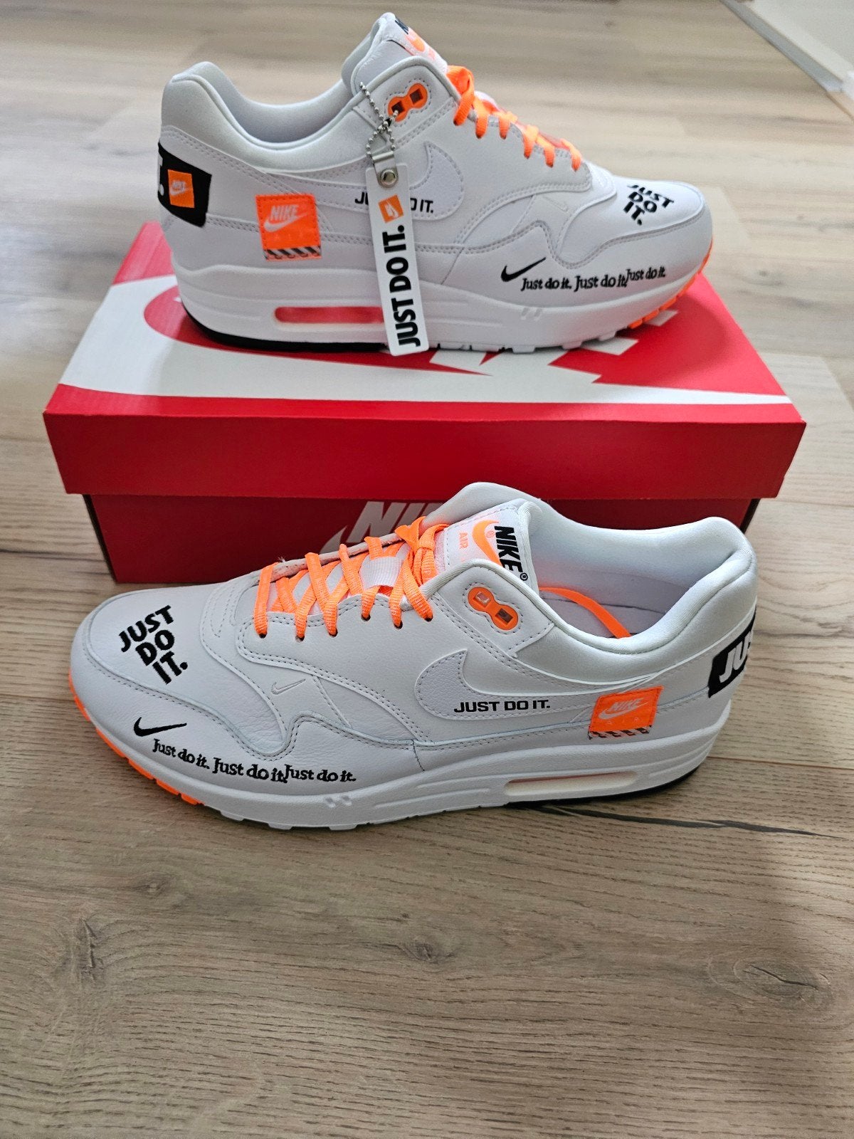 Nike Air Max 1 Just Do It 42 DS Nieuw, Wit, Nike, Nieuw, Ophalen of Verzenden