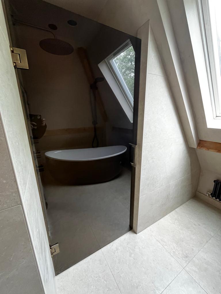 NIEUW IN DOOS Saniclear brons glas douchedeur  90x200cm, Doe-het-zelf en Verbouw, Sanitair, Ophalen, Nieuw, Glas, Douche