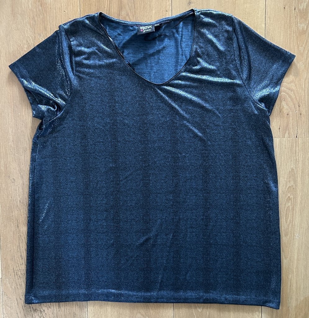 Wibra blauw /zwart / zilveren t-shirt mt 46/48, Blauw, Maat 46/48 (XL) of groter, Ophalen of Verzenden, Zo goed als nieuw