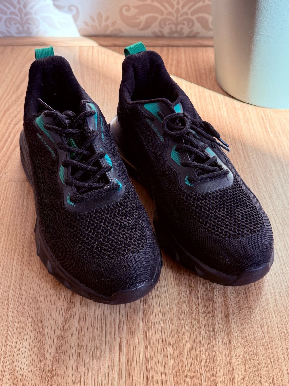 Nieuwe zwarte werkschoenen met groene accenten maat 40, Zwart, Nieuw, Ophalen of Verzenden, Werkschoenen