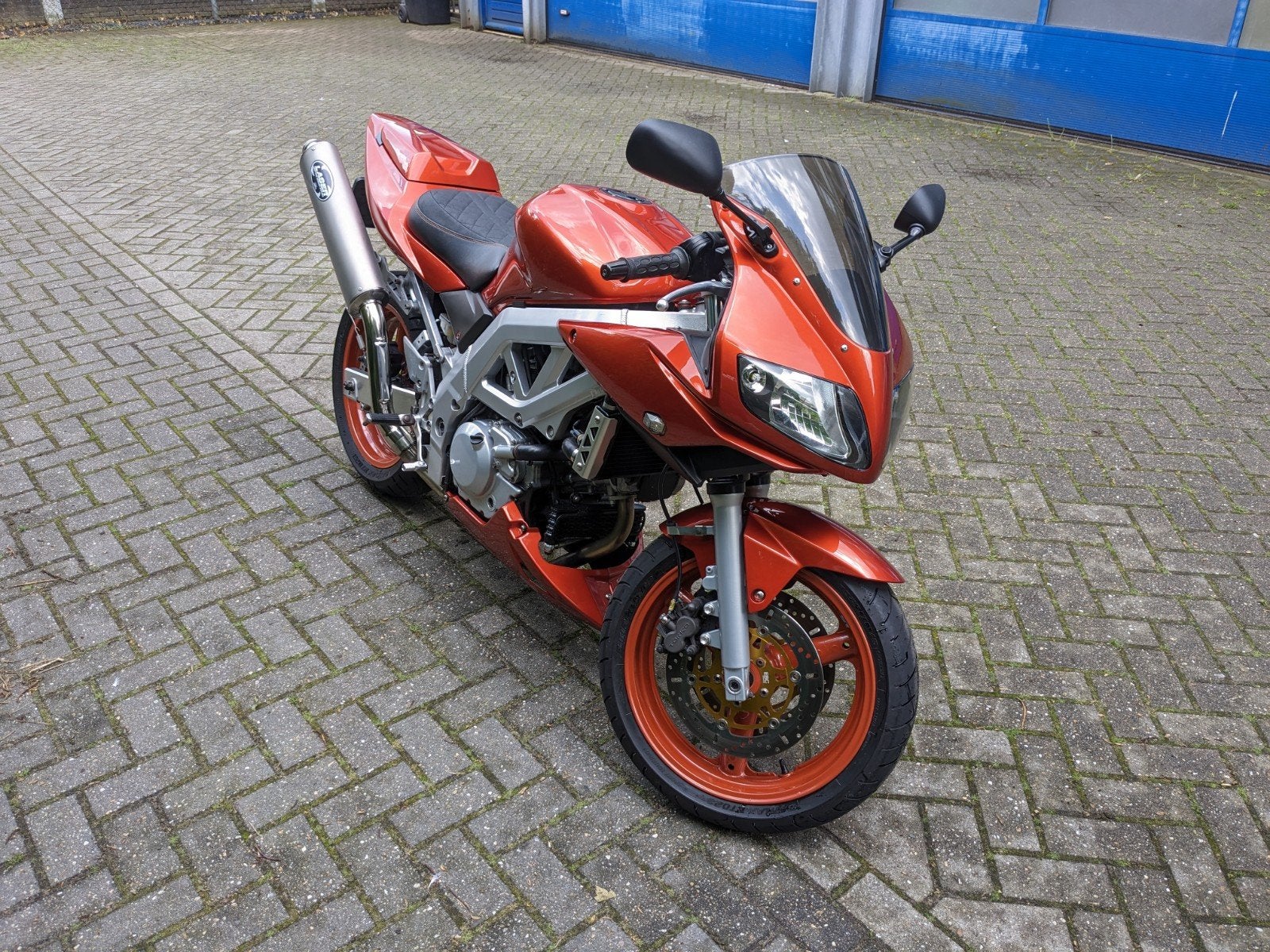 Suzuki SV650 - Zo goed als nieuw, uniek metallic oranje, Motoren, Particulier