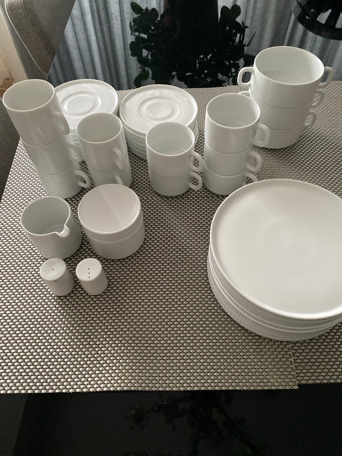 Friesland Melitta Germany servies - 24-delig wit, Ophalen, Zo goed als nieuw, Bord(en), Modern