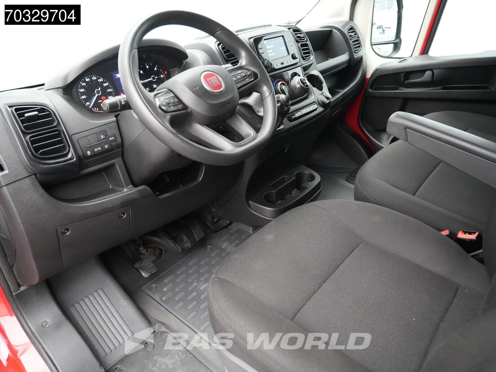 Fiat Ducato 140pk Laadklep Zijdeur Bakwagen LED Airco Cruise, Stof, Gebruikt, Euro 6, 4 cilinders