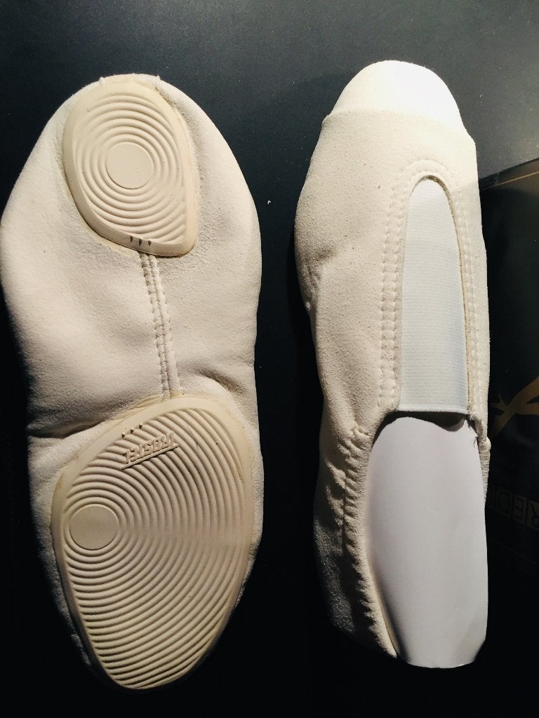 TURNSCHOENTJES ALCANTARA PARTIJ(26 paar), Beige, Nieuw, Maat 36 t/m 42, Ophalen of Verzenden