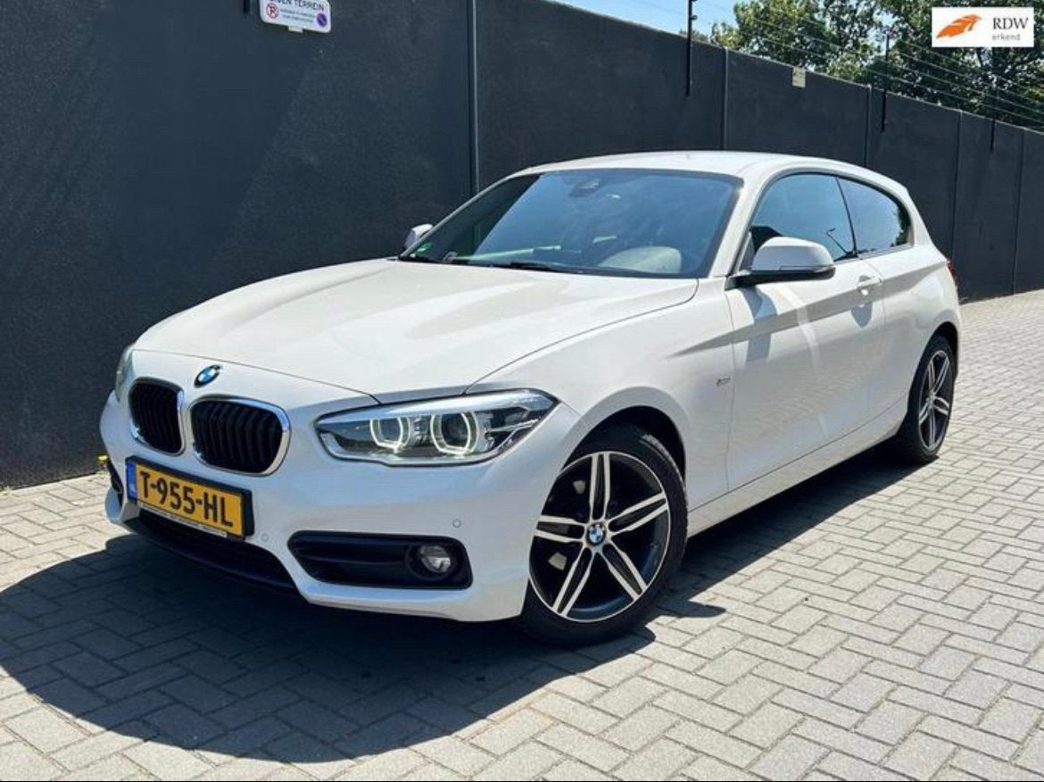 BMW 1-Serie 1.5 118I 3DR AUT 2016 Wit, Auto's, 1290 kg, Wit, 650 kg, Particulier