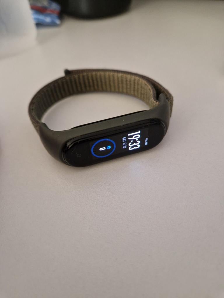 Xiaomi Mi Band 5 - Fitness Tracker, Gebruikt, Xiaomi, Zwart, Ophalen of Verzenden