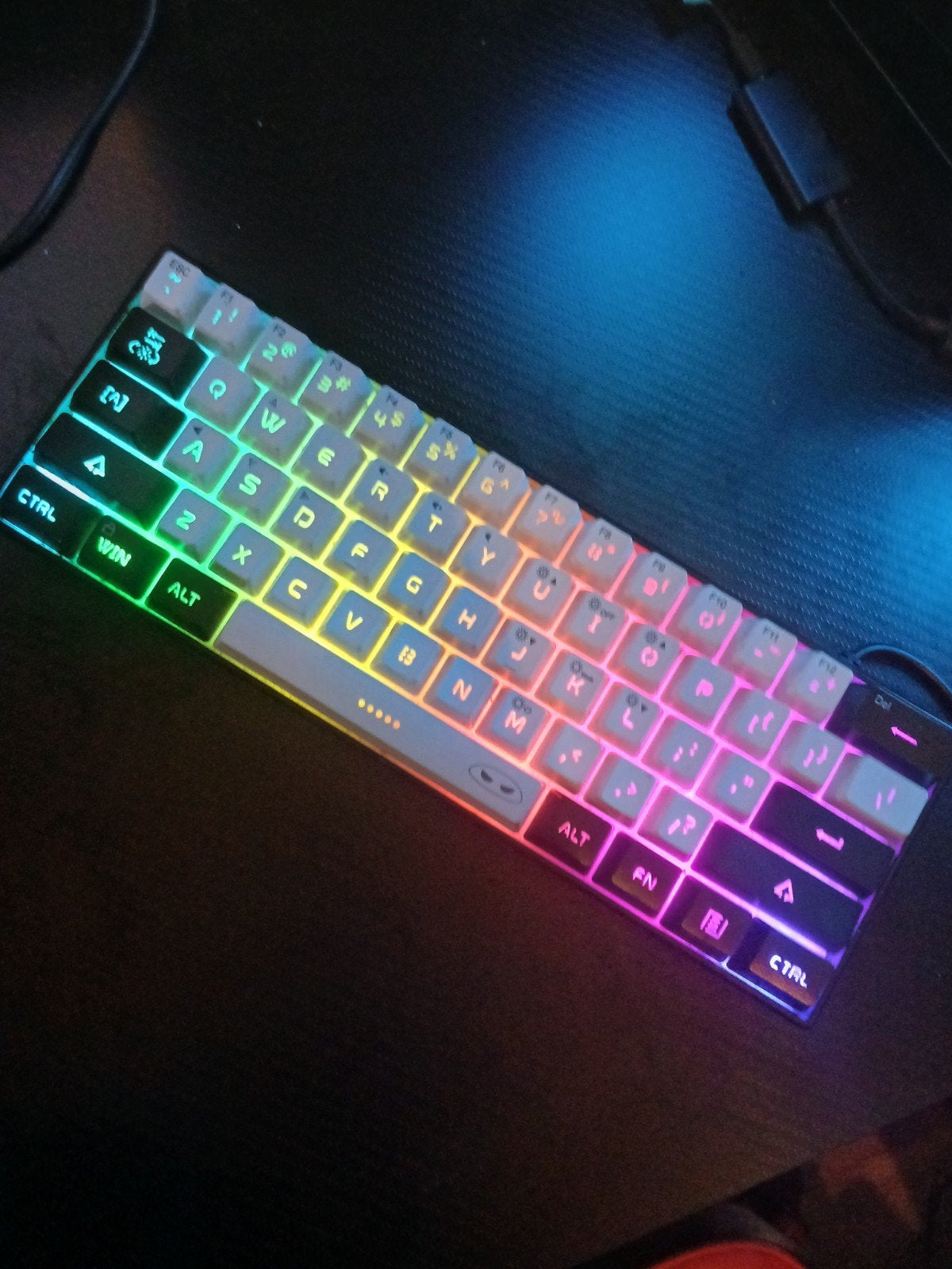 60% mechanische RGB Gaming Toetsenbord - QWERTY, Computers en Software, Toetsenborden, Ophalen, Gebruikt, Gaming toetsenbord, Qwerty