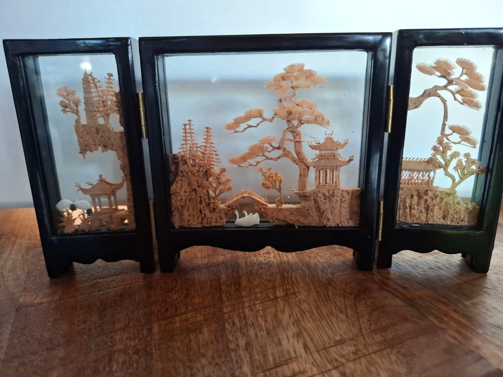 Chinees Diorama Drieluik Fijn Kurk Snijwerk 27 cmbr 9 ho., Ophalen of Verzenden