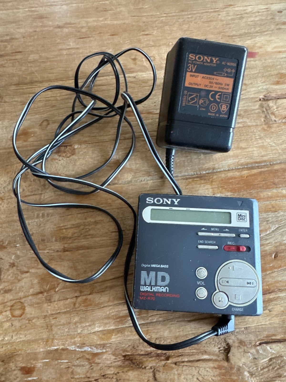 Sony MD Walkman MZ-R70 Minidisc-recorder met oplader, Ophalen of Verzenden, Minidisc-recorder