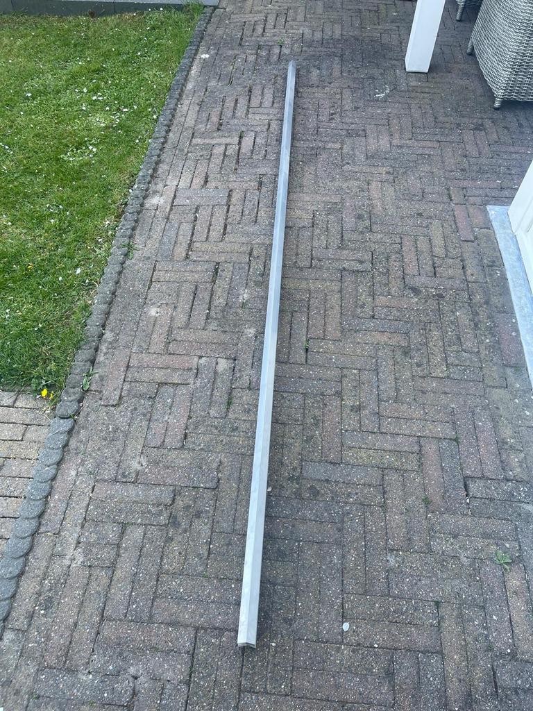12x Aluminium hoeklijnen 25x25mm, lengte 240cm, Doe-het-zelf en Verbouw, Metalen, Ophalen, Gebruikt, Aluminium