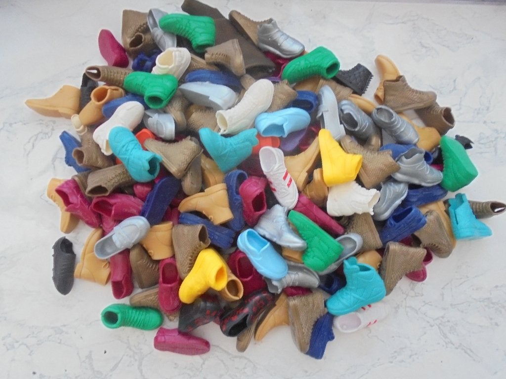 barbie Partij Ken 100 paar schoenen nieuw, Kinderen en Baby's, Ophalen of Verzenden, Nieuw, Barbie