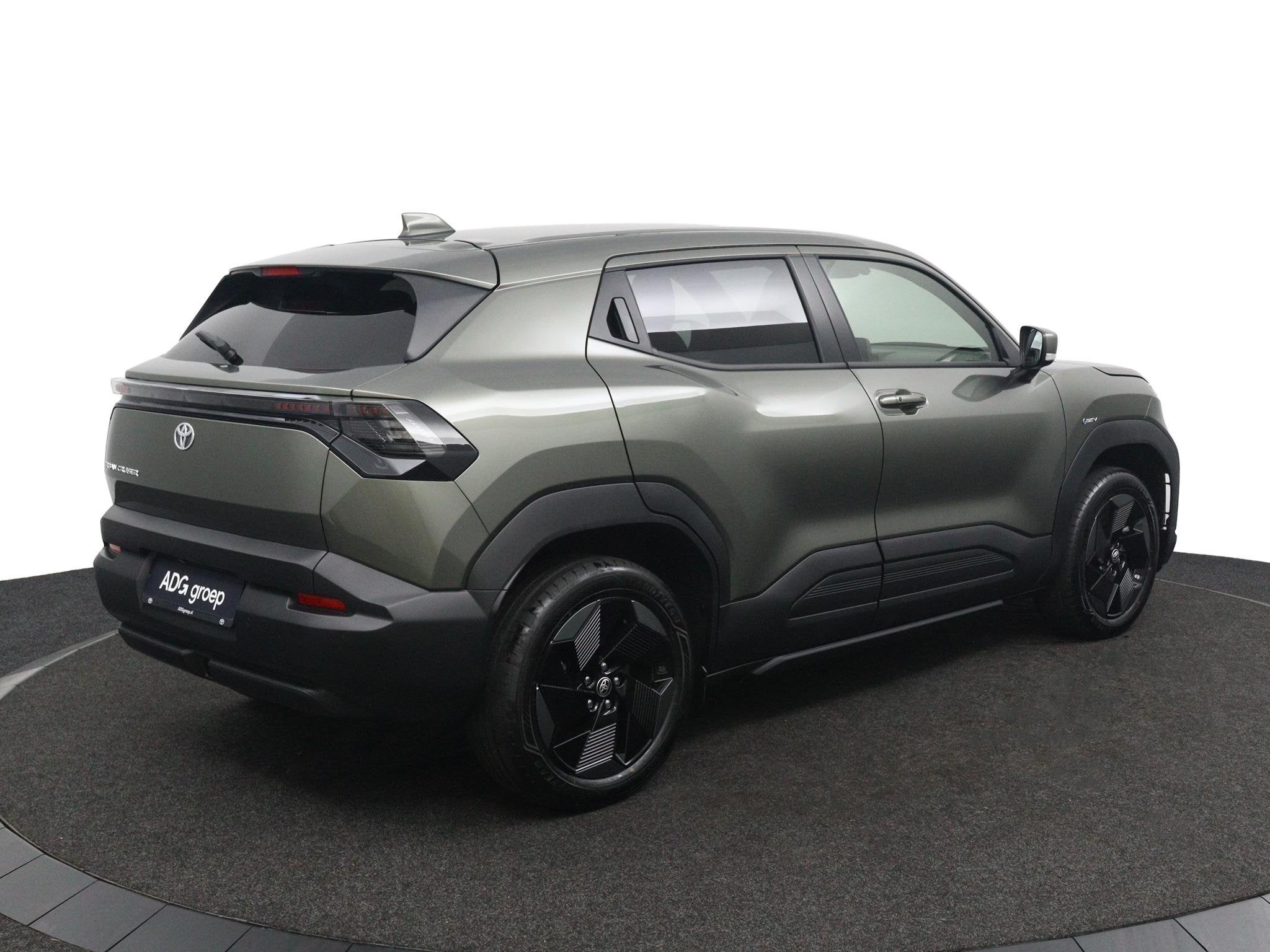 Toyota Urban Cruiser Dynamic 61 kWh | DEMOVOORDEEL | Keyless, Auto's, Toyota, 12 maanden, Stof, 750 kg, 44 min