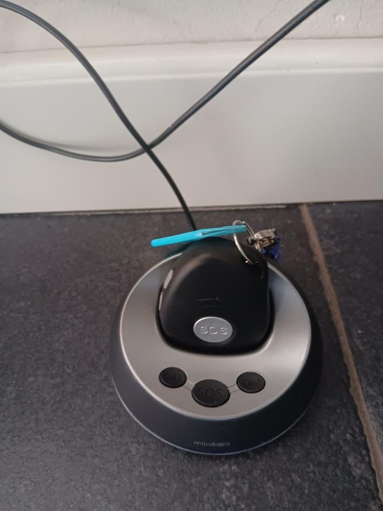 Alarm, sos noodknop, Ophalen, Zo goed als nieuw