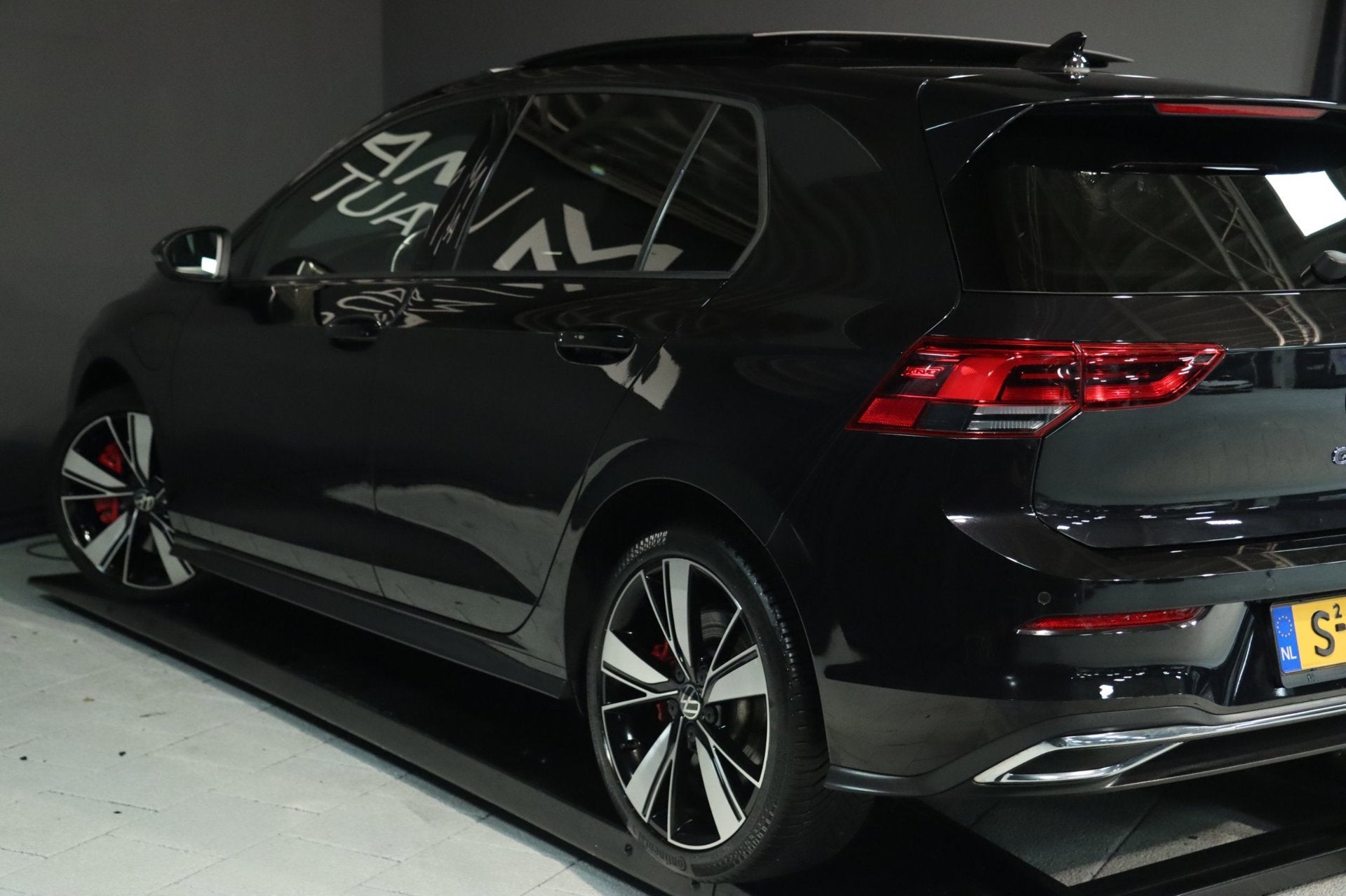 Volkswagen Golf 1.4 eHybrid GTE / PANO / CAMERA / CARPLAY /, Dealer onderhouden, Gebruikt, Euro 6, 4 cilinders