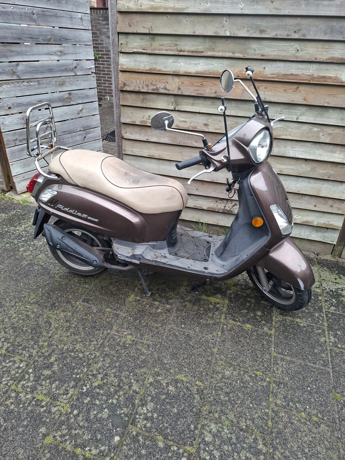 Sym fiddle 2 met schade, Ophalen, Gebruikt, Benzine, Fiddle