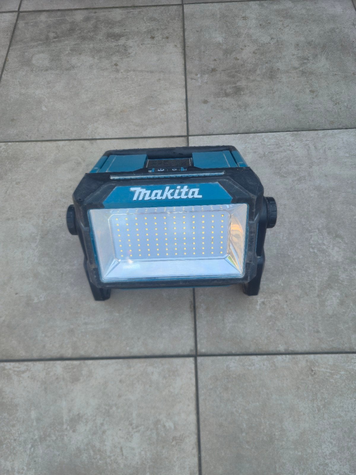Makita bouwlamp ML009G, Ophalen, 50 tot 200 watt, Lamp