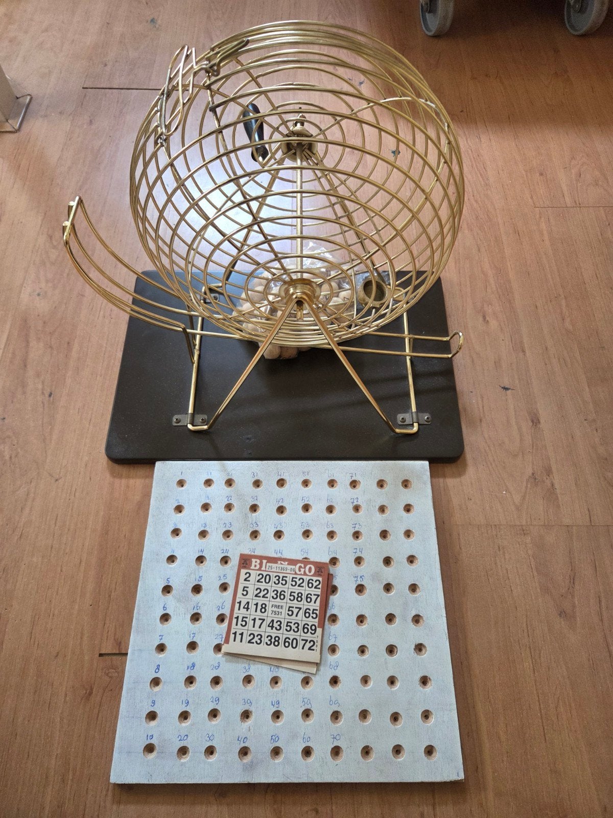 Vintage Bingo Set - Compleet met Draaimolen en Kaarten, Hobby en Vrije tijd, Vijf spelers of meer, Ophalen, Gebruikt, Onbekend
