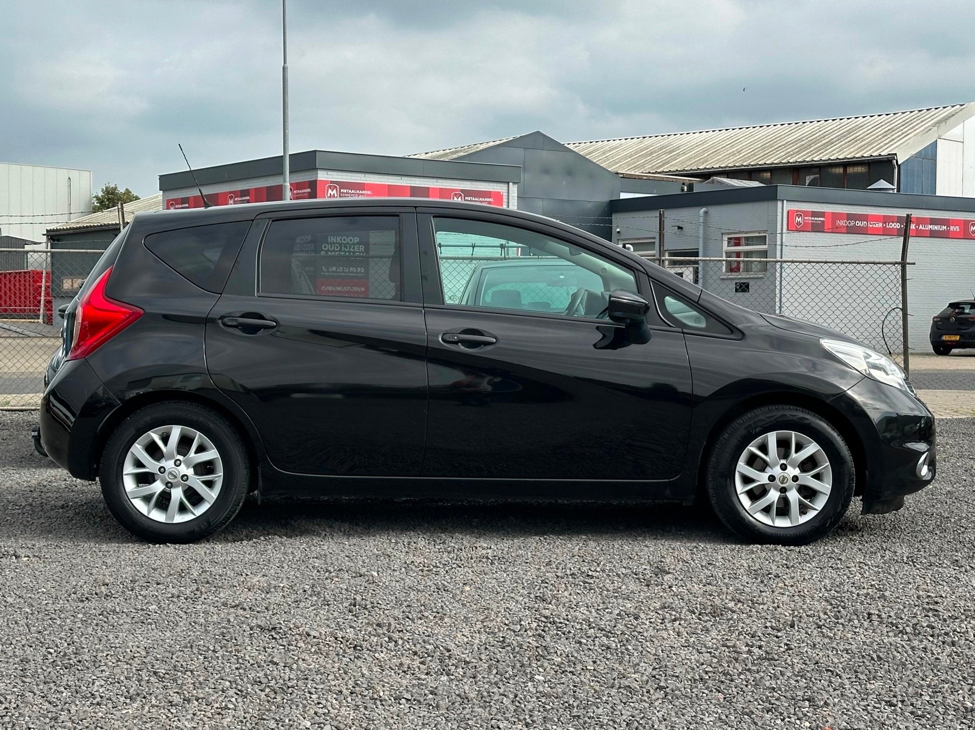 Nissan Note 1.2 Connect Edition/360 CAMERA/NAVI/NW APK, Auto's, Euro 5, Zwart, 1198 cc, Zwart