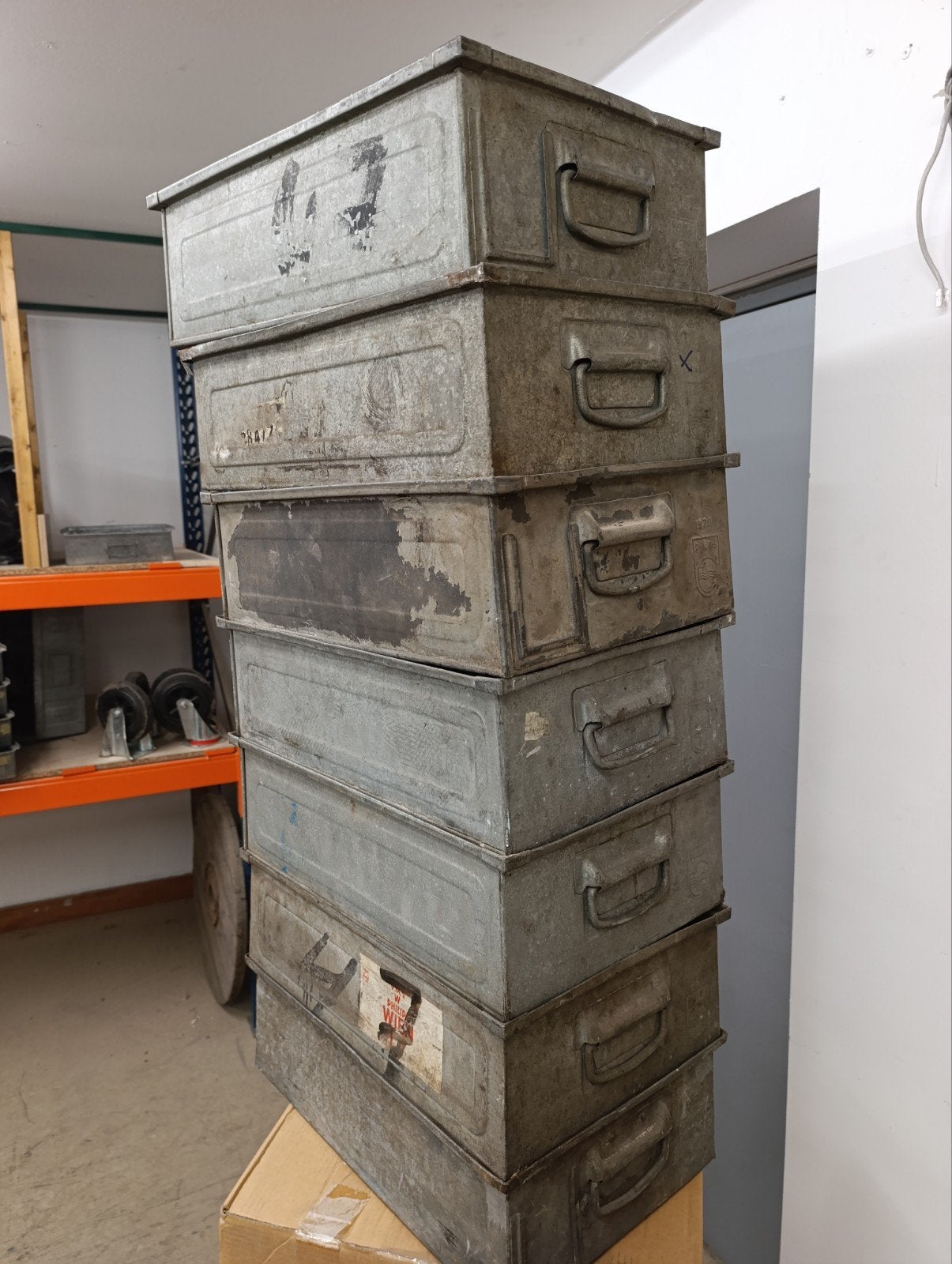 7 Oude metalen Philips bakken - Vintage industriële opslag, Ophalen of Verzenden