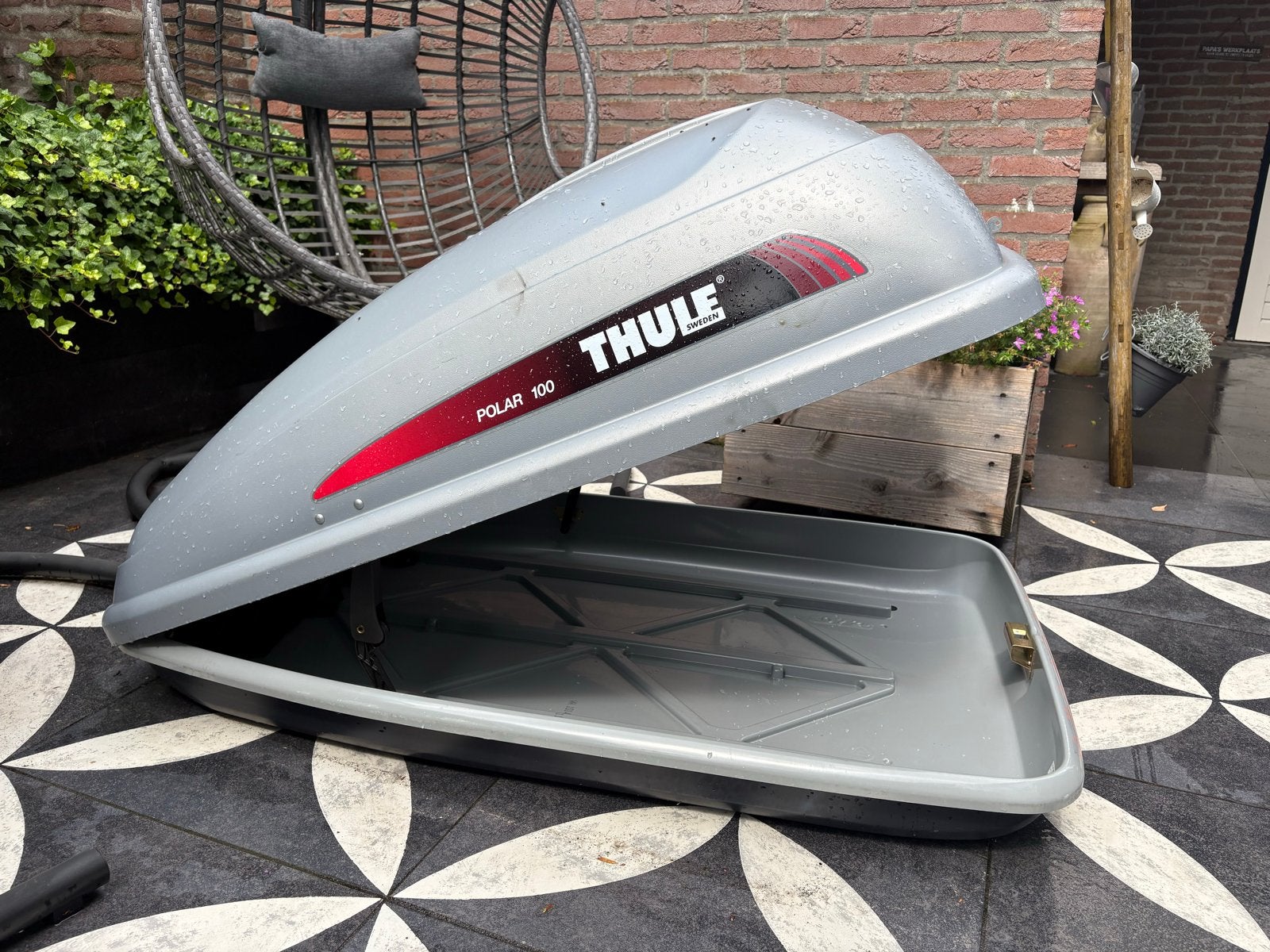 Thule Polar 100 Dakkoffer - Ruime Opslag voor Reizen, Ophalen, Zo goed als nieuw