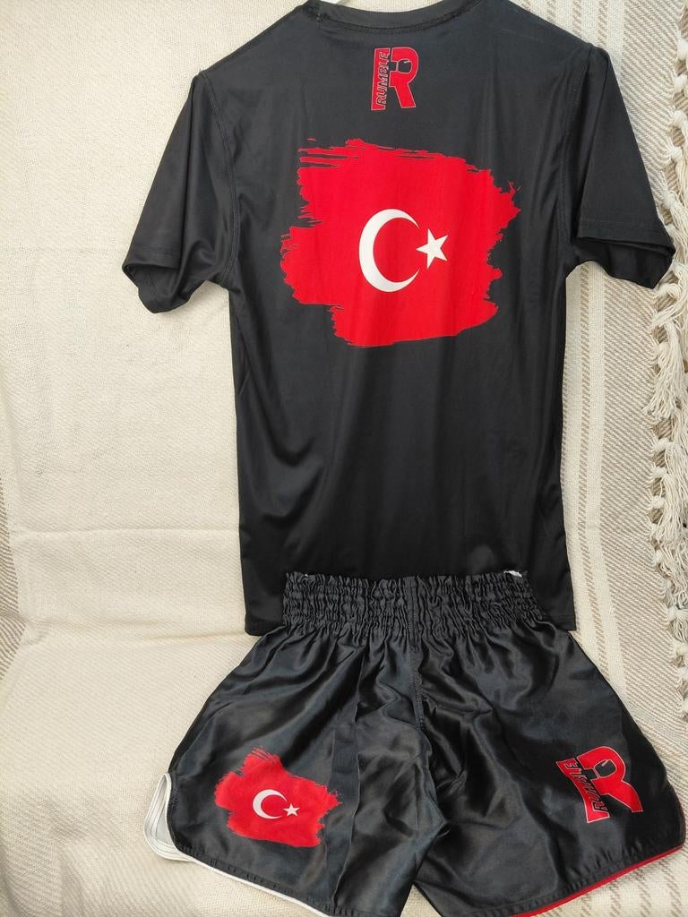 Rumble Vechtsport Kledingset - Turkije, Sport en Fitness, Vechtsporten en Zelfverdediging, Overige, Nieuw, Vechtsportkleding, Maat M