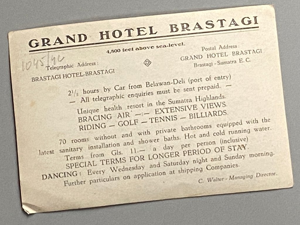 Oude foto van Grand Hotel Brastagi uit Nederlands Indië , Foto, Ophalen of Verzenden, Zo goed als nieuw, Voor 1940