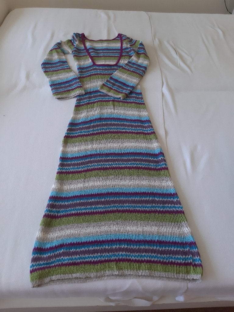 aparte kuitlange jurk Pull & Bear maat S (maat 36), Kleding | Dames, Ophalen, Meerkleurig, Zo goed als nieuw, Onder de knie